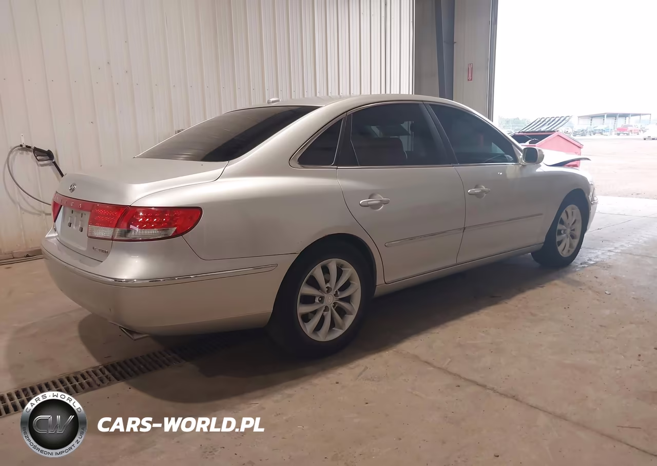 2008 Hyundai Azera Limited VIN:KMHFC46F38A258695 - 4