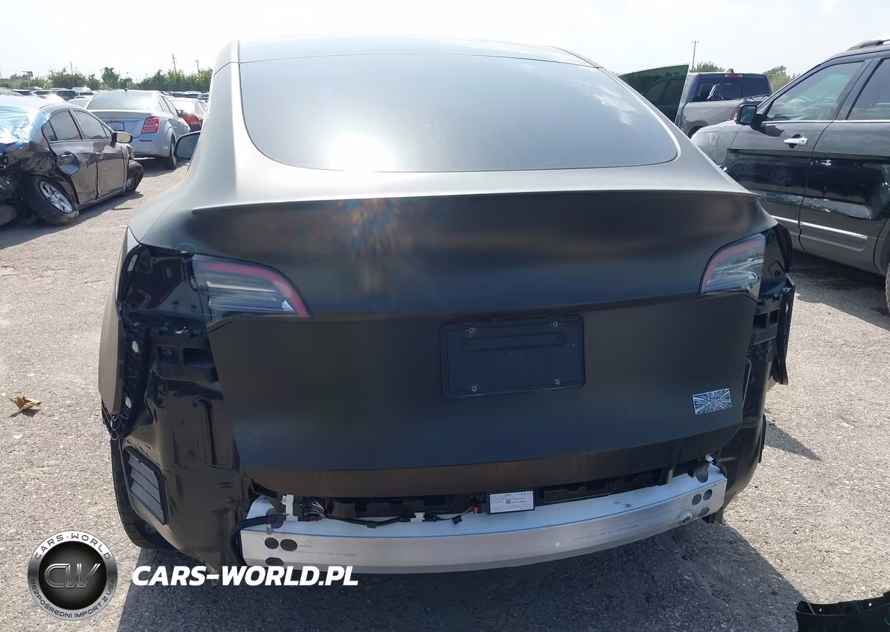 2022 Tesla Model Y Performance Dual Motor All-Wheel Drive VIN:7SAYGDEF5NF345278 - 16