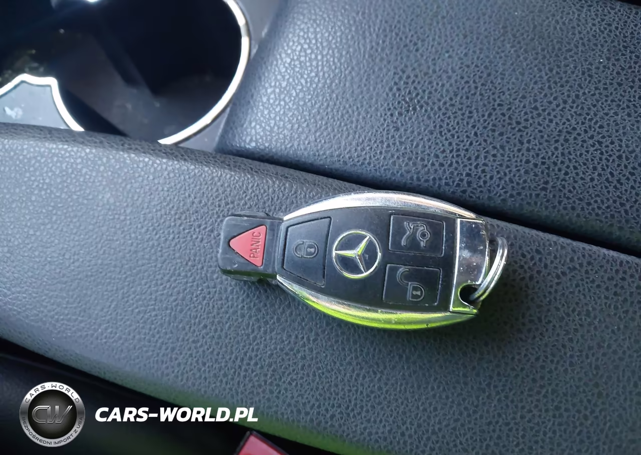 2011 Mercedes-Benz C 300 Sport 4Matic VIN:WDDGF8BB1BR143246 - 11