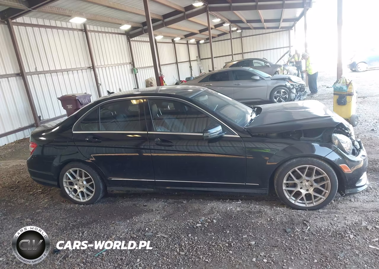 2011 Mercedes-Benz C 300 Sport 4Matic VIN:WDDGF8BB1BR143246 - 14