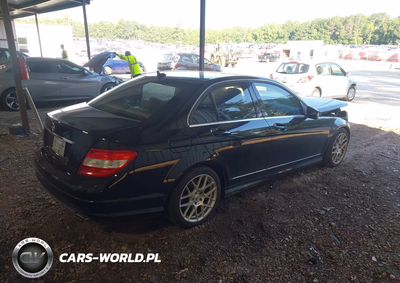 2011 Mercedes-Benz C 300 Sport 4Matic VIN:WDDGF8BB1BR143246 - 4