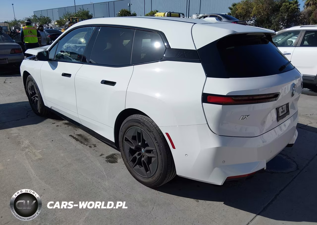 2026 BMW Ix xDrive45 VIN:WB543CF02TCV10740 - 3