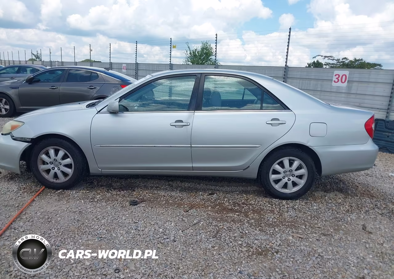 2003 Toyota Camry Xle VIN:4T1BE32KX3U260280 - 14