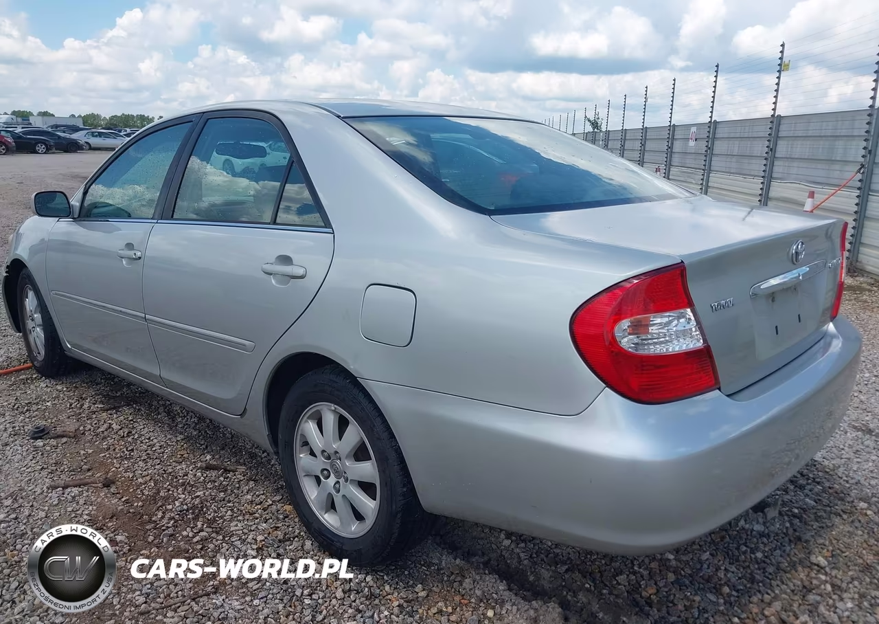 2003 Toyota Camry Xle VIN:4T1BE32KX3U260280 - 3