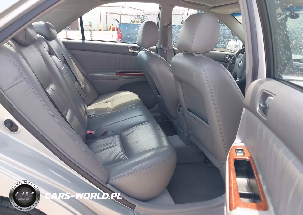 2003 Toyota Camry Xle VIN:4T1BE32KX3U260280 - 8