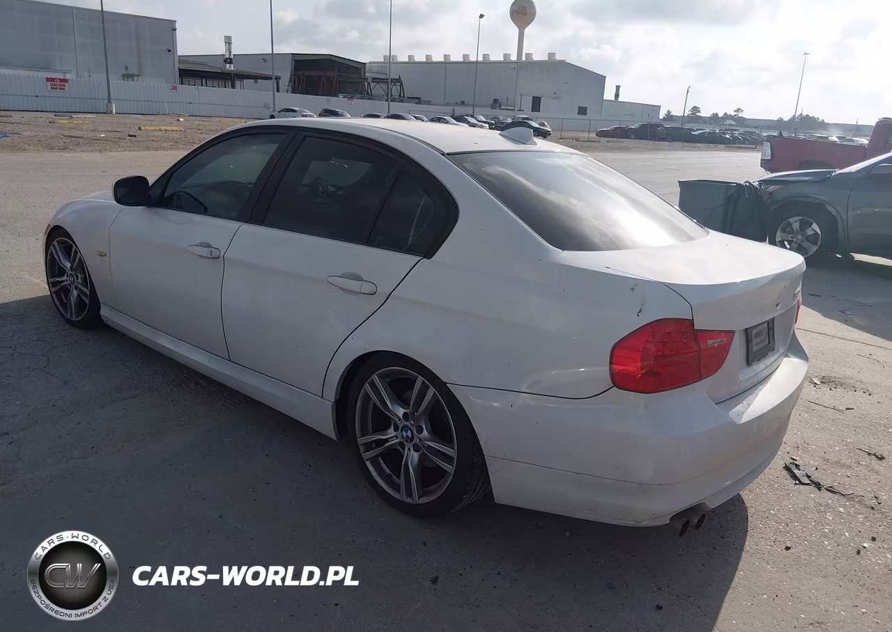 2011 BMW 328I VIN:WBAPH7G57BNN04209 - 3