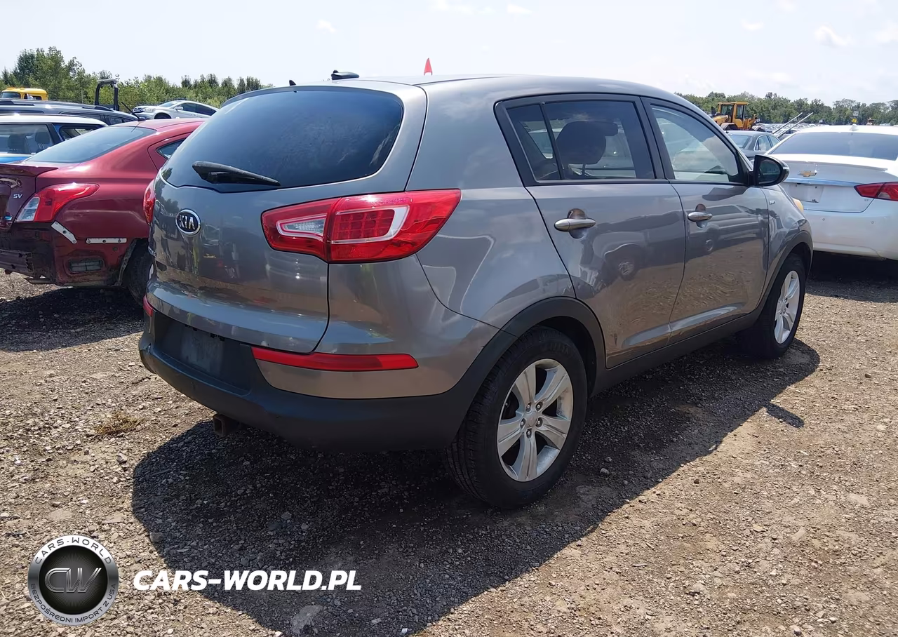 2012 Kia Sportage Lx VIN:KNDPBCA22C7287718 - 4