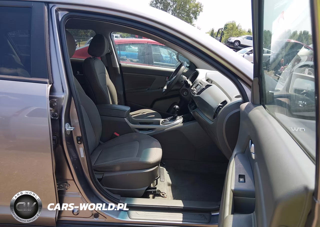 2012 Kia Sportage Lx VIN:KNDPBCA22C7287718 - 5