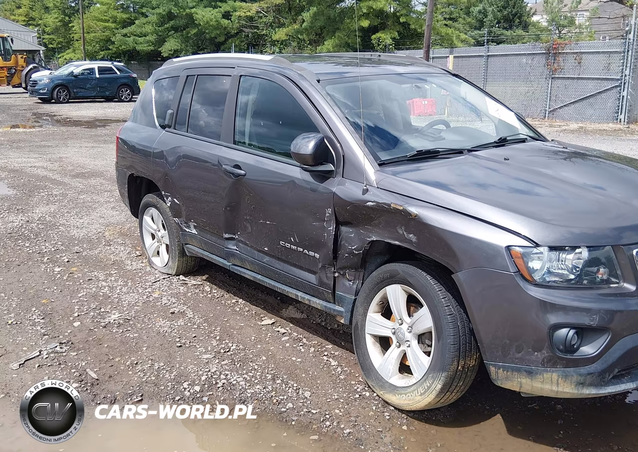2016 Jeep Compass Latitude VIN:1C4NJDEB1GD785667 - 13