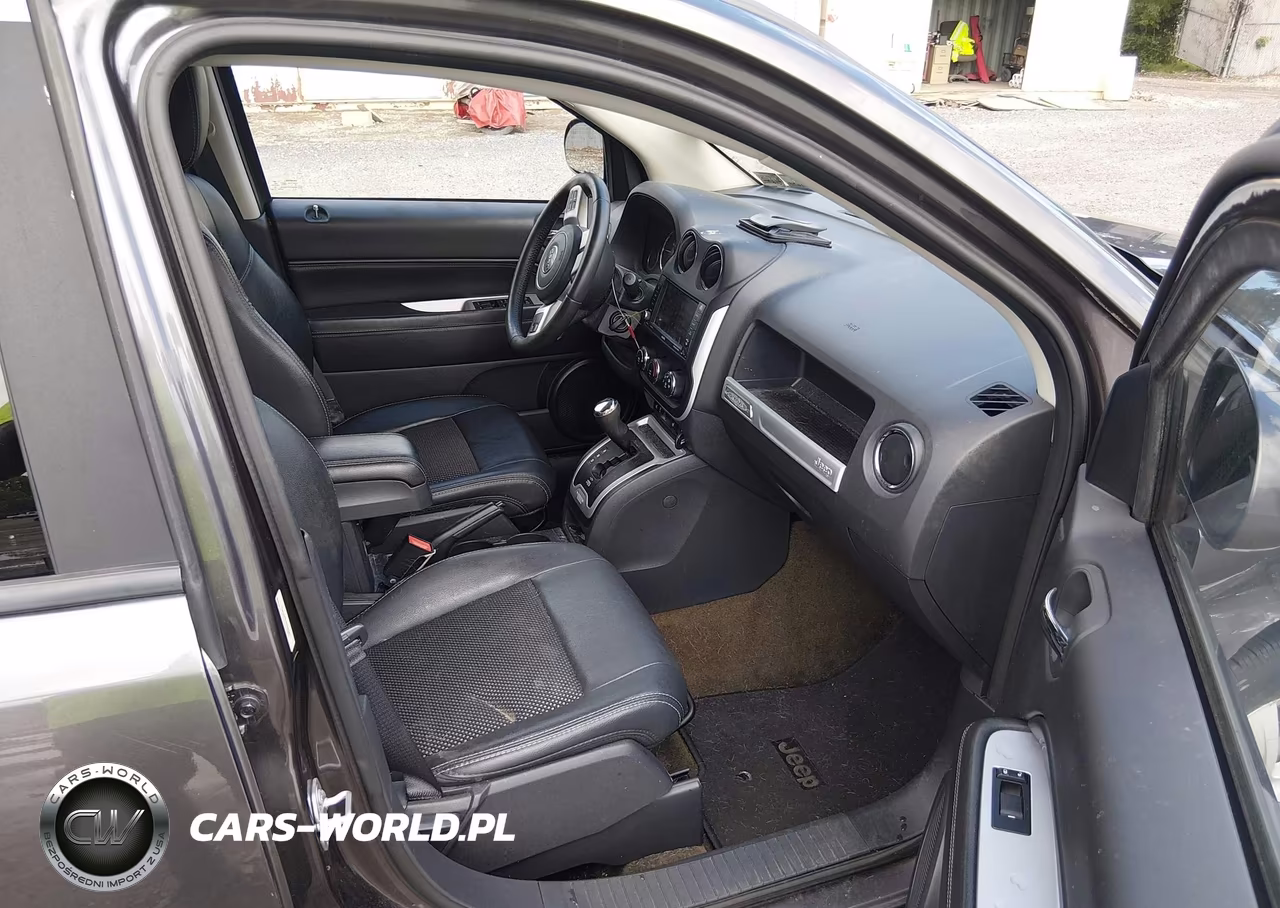 2016 Jeep Compass Latitude VIN:1C4NJDEB1GD785667 - 5