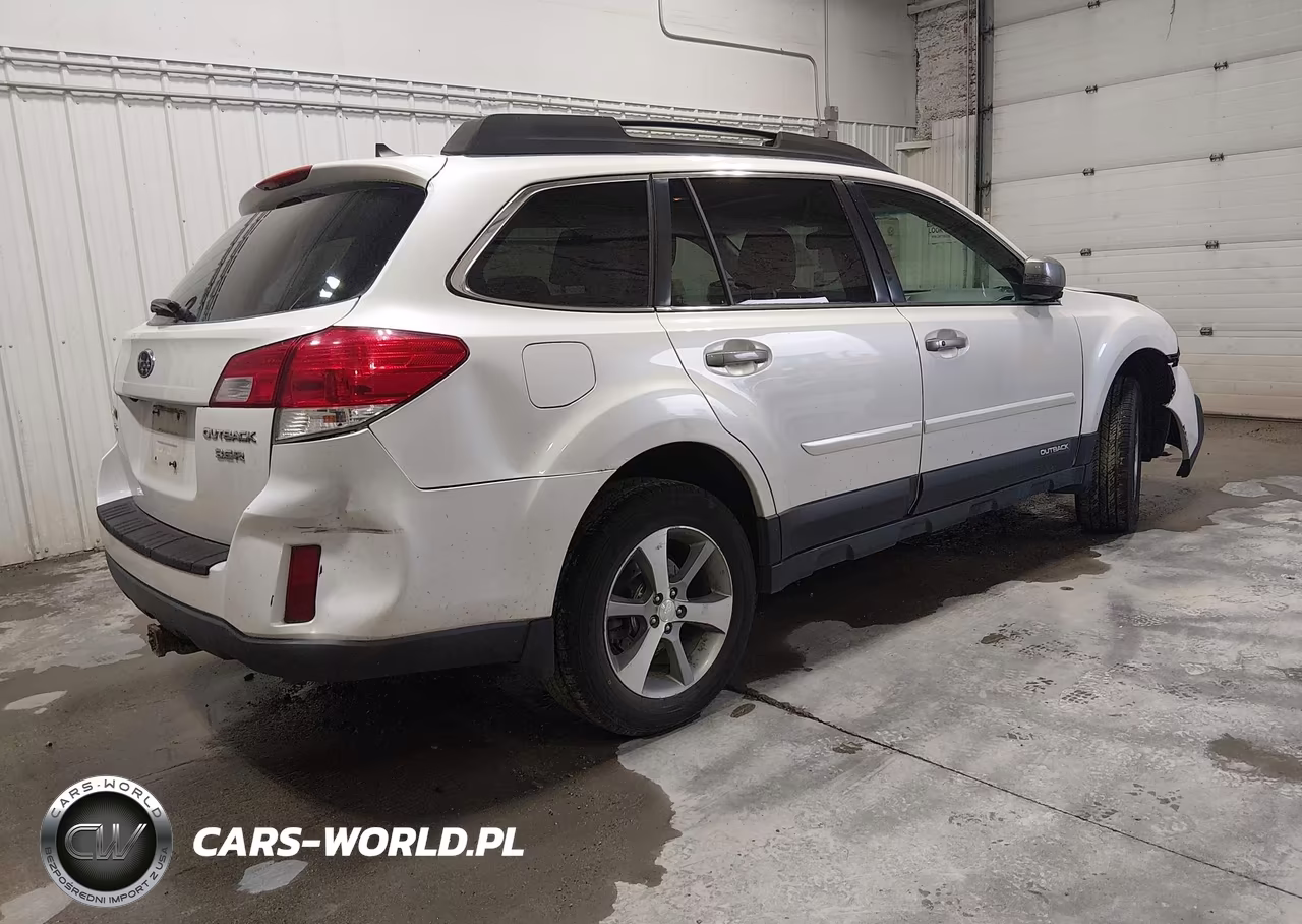 2013 Subaru Outback 3.6R Limited VIN:4S4BRDSCXD2240045 - 4
