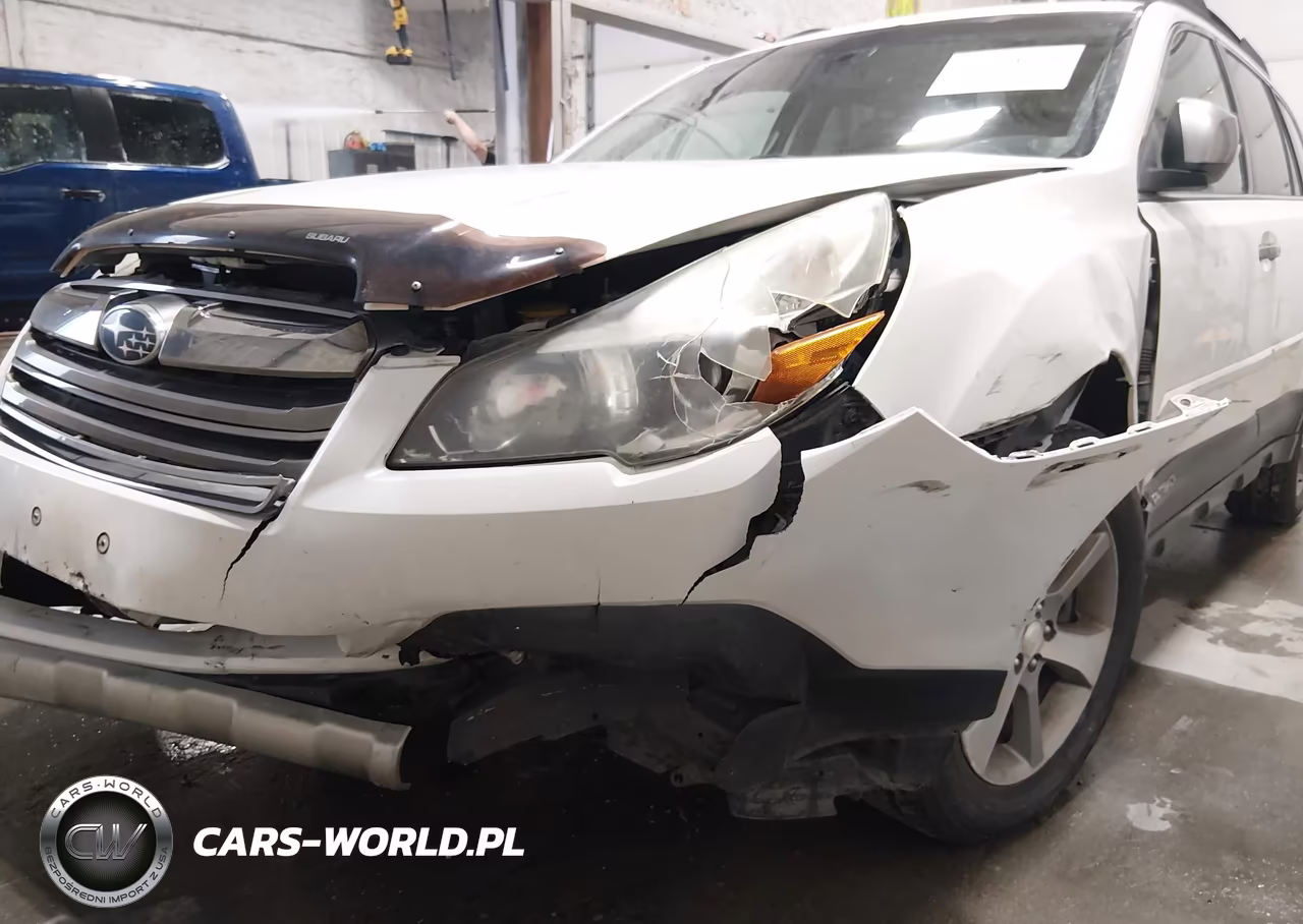2013 Subaru Outback 3.6R Limited VIN:4S4BRDSCXD2240045 - 6