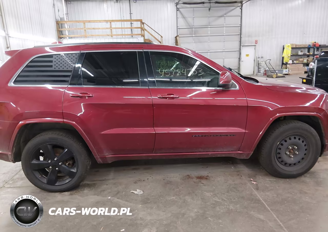 2015 Jeep Grand Cherokee Altitude VIN:1C4RJFAG2FC932405 - 13