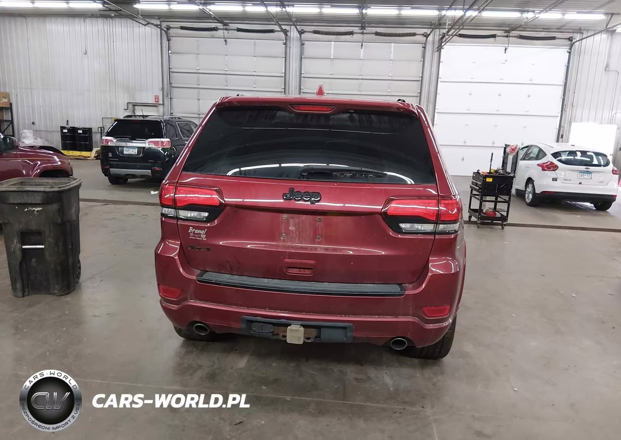 2015 Jeep Grand Cherokee Altitude VIN:1C4RJFAG2FC932405 - 16