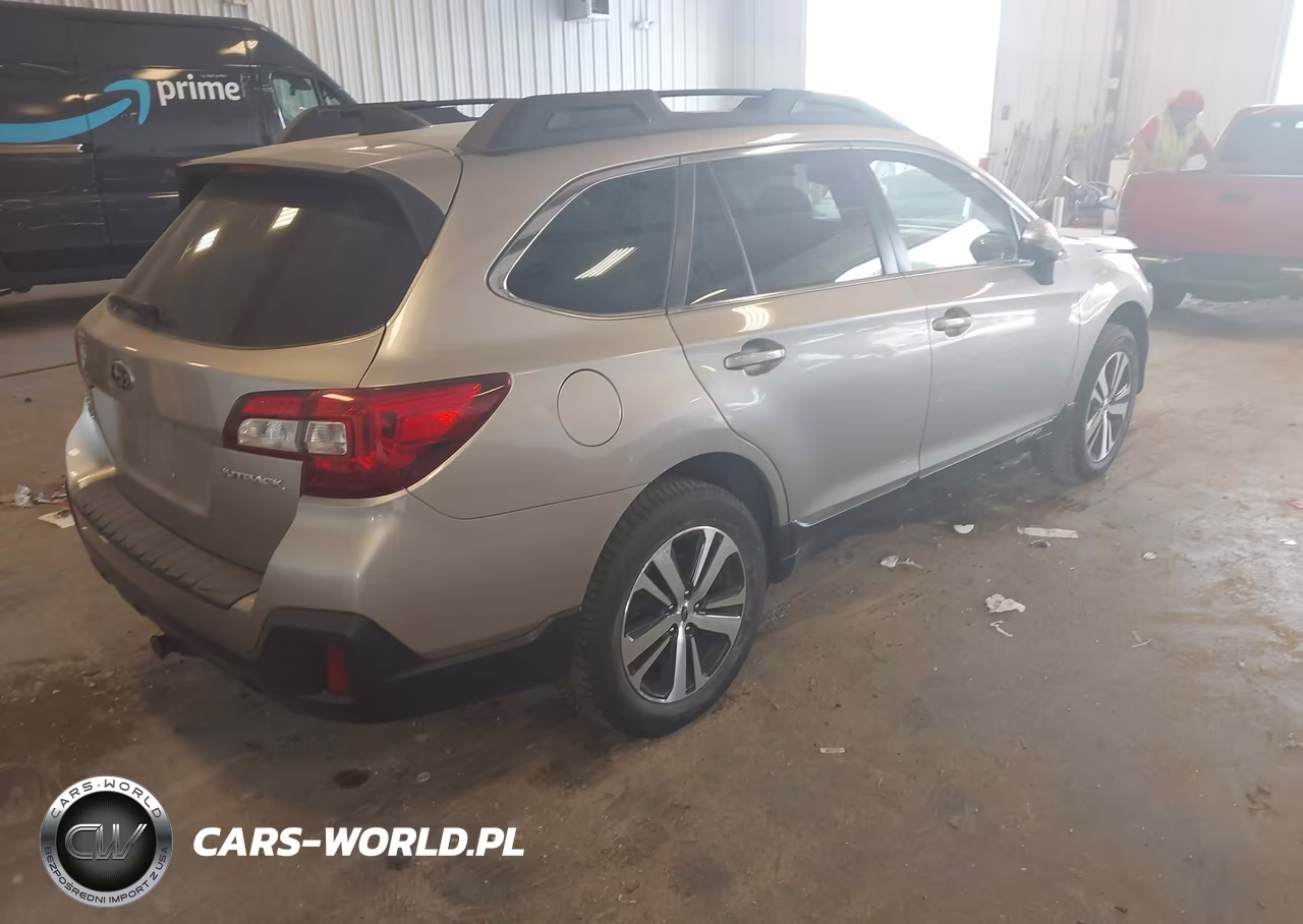 2019 Subaru Outback 2.5I Limited VIN:4S4BSANC6K3221711 - 4