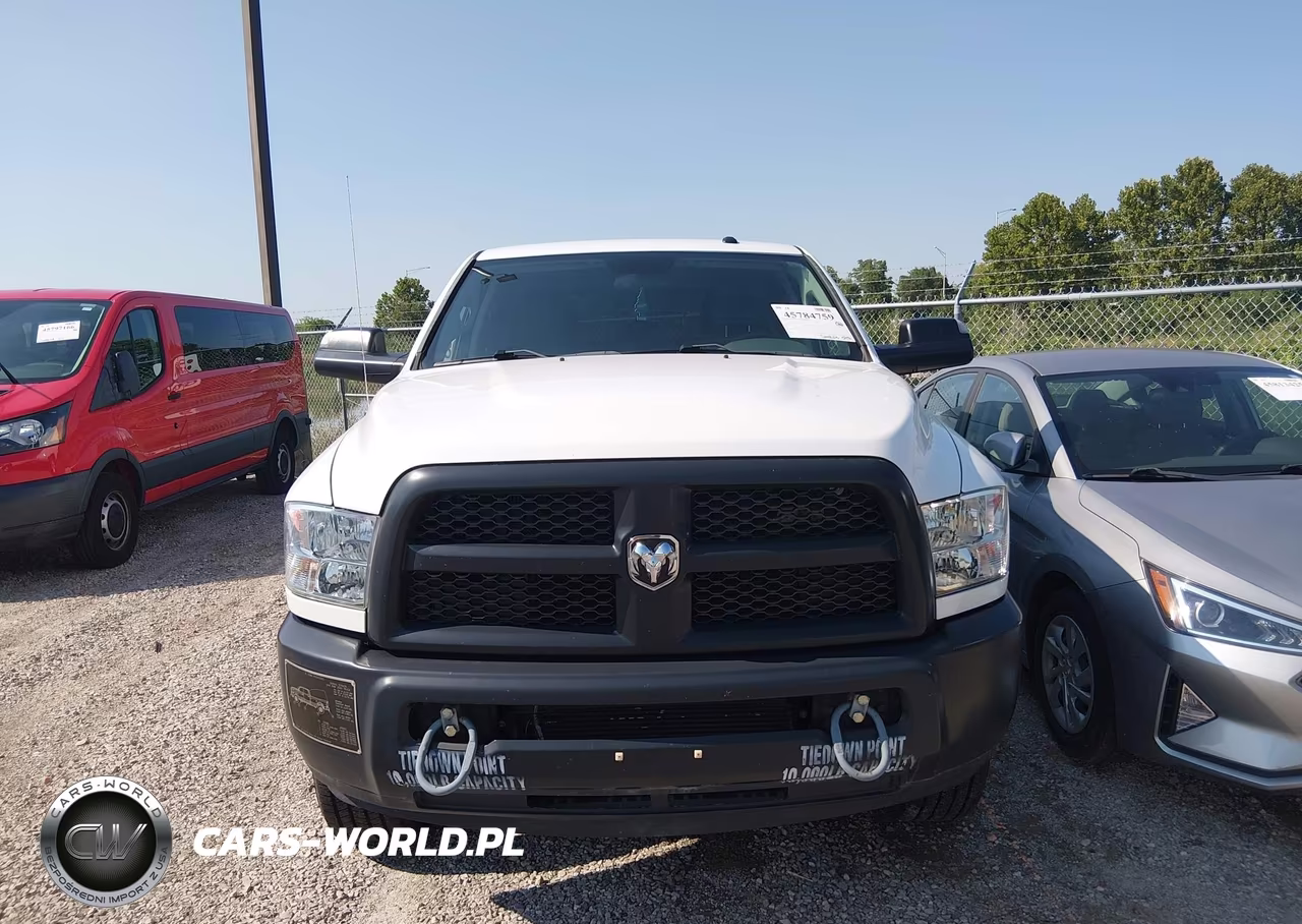2017 Ram 3500 Tradesman 4X4 8' Box VIN:3C63R3GL2HG762331 - 13