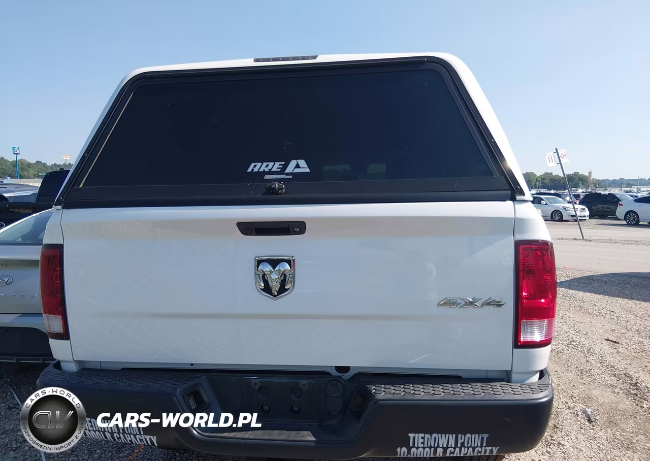 2017 Ram 3500 Tradesman 4X4 8' Box VIN:3C63R3GL2HG762331 - 16