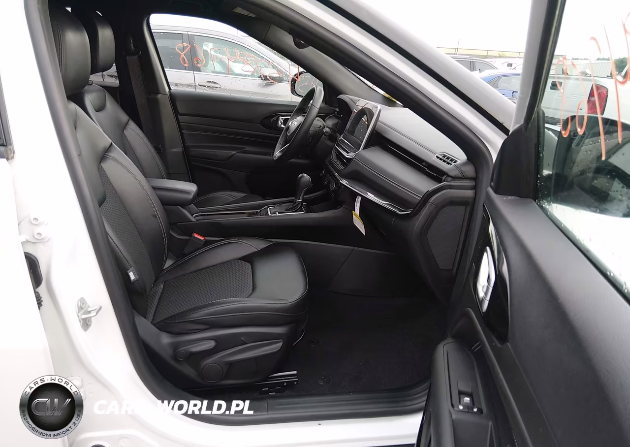 2024 Jeep Compass Latitude 4X4 VIN:3C4NJDBN2RT167818 - 5