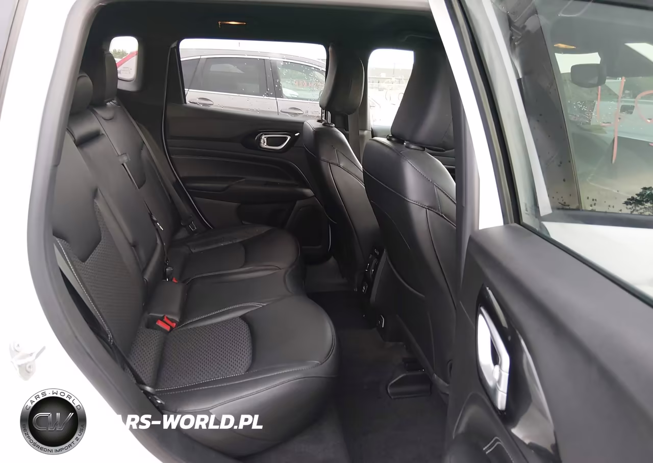 2024 Jeep Compass Latitude 4X4 VIN:3C4NJDBN2RT167818 - 8