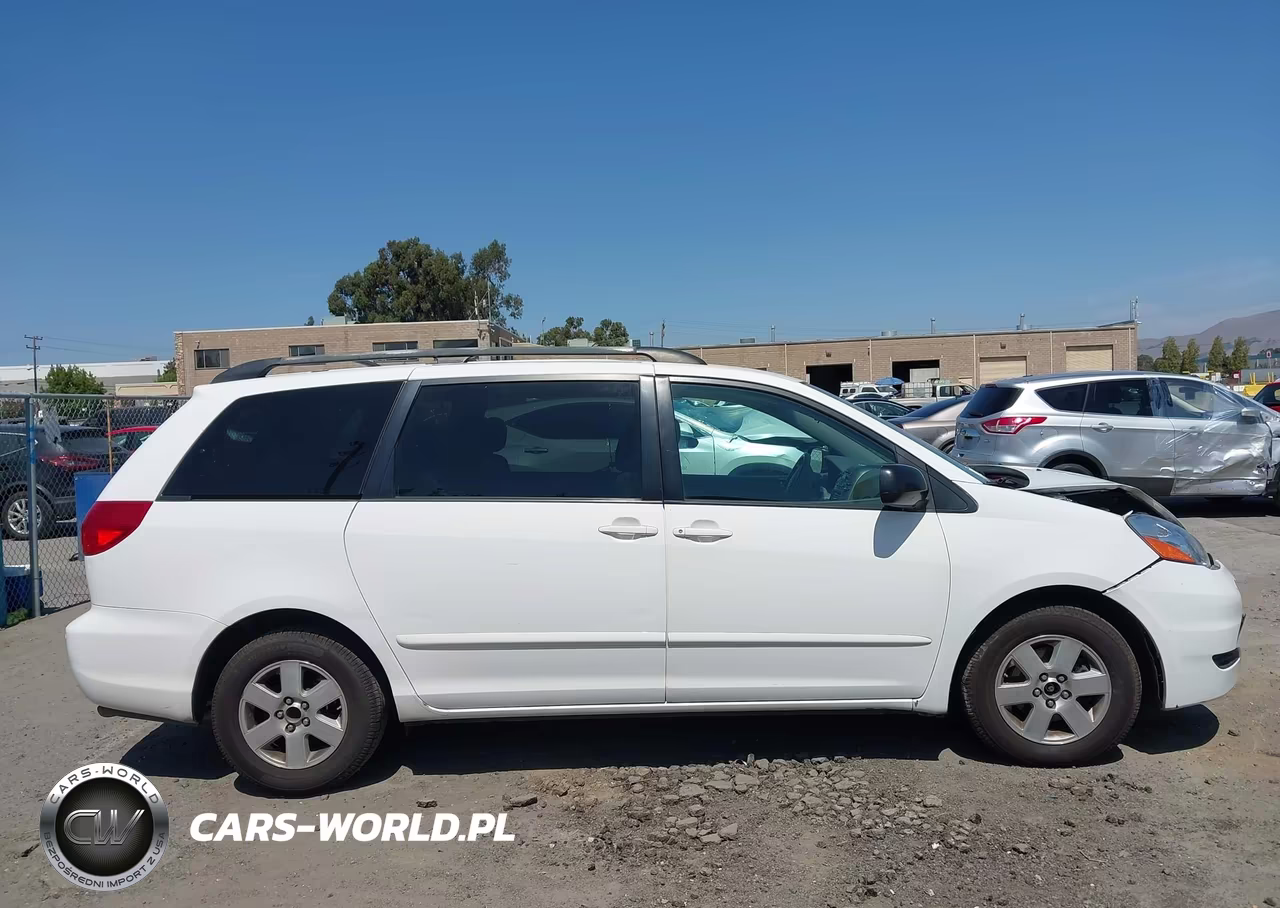 2007 Toyota Sienna Le VIN:5TDZK23C37S063605 - 13