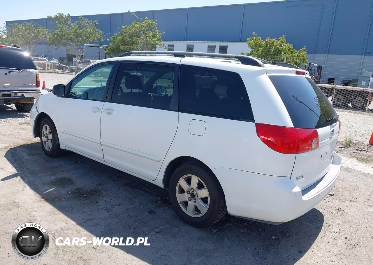 2007 Toyota Sienna Le VIN:5TDZK23C37S063605 - 3