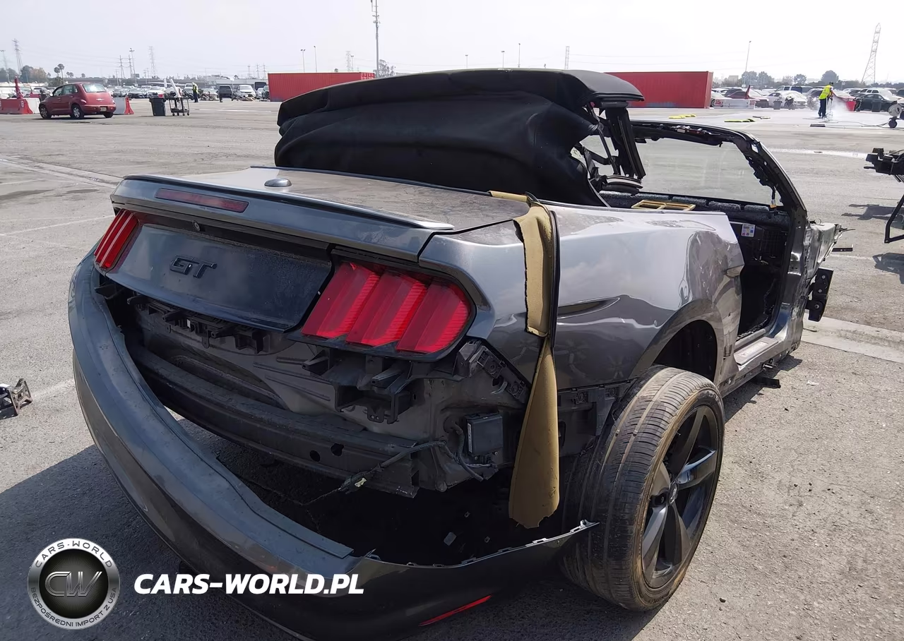 2016 Ford Mustang Gt Premium VIN:1FATP8FF9G5333884 - 4