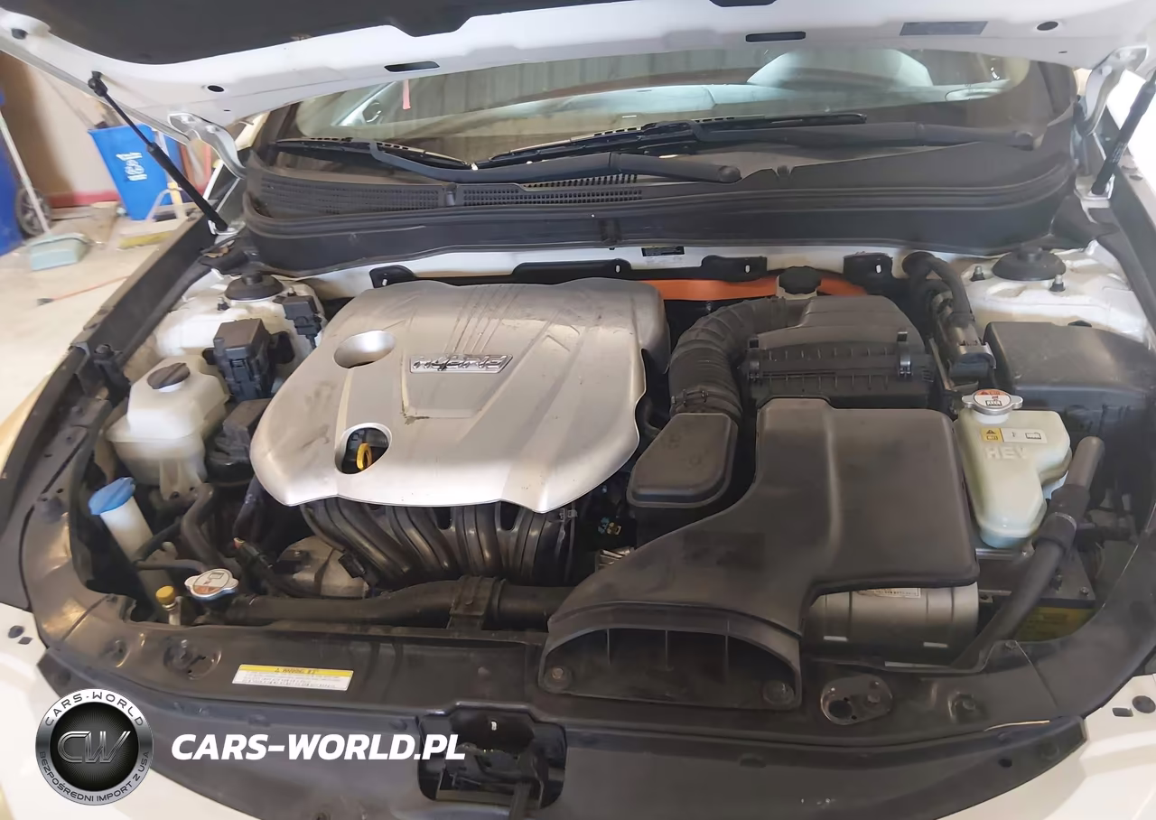 2012 Hyundai Sonata Hybrid VIN:KMHEC4A42CA047837 - 10