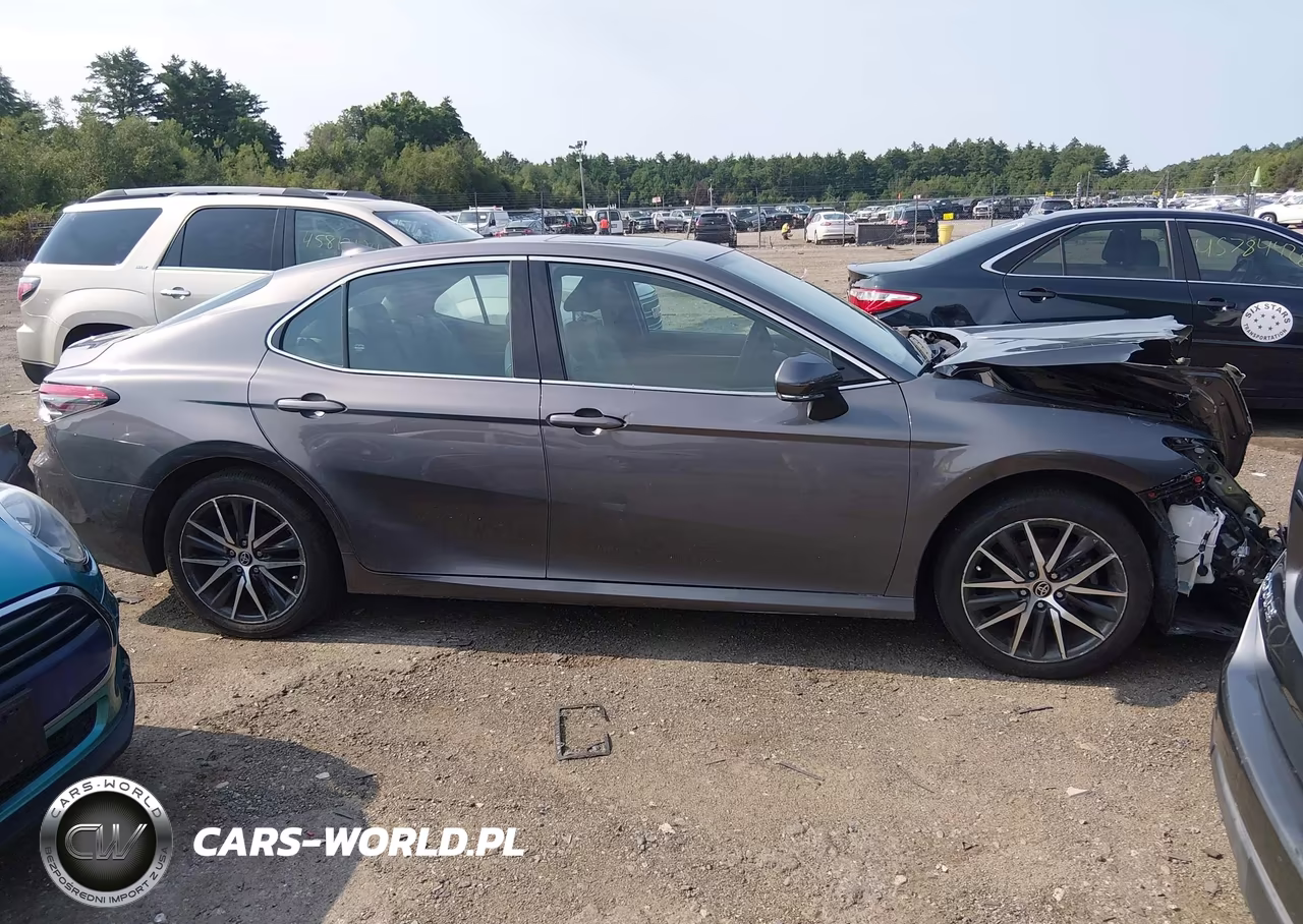 2023 Toyota Camry Xle Hybrid