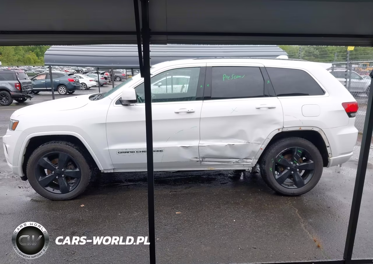 2015 Jeep Grand Cherokee Altitude VIN:1C4RJFAG1FC230012 - 15