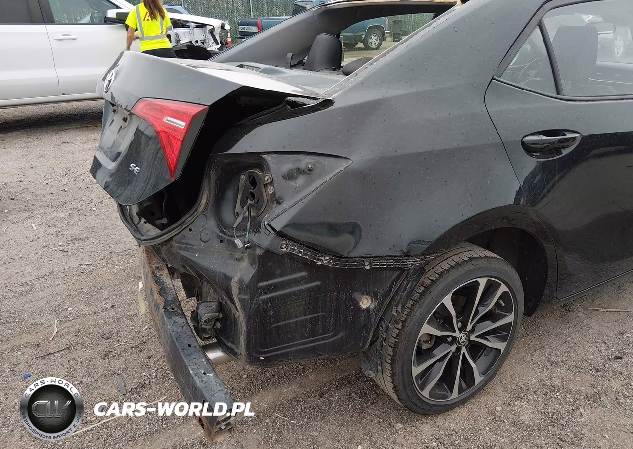 2017 Toyota Corolla Se VIN:5YFBURHE5HP707484 - 18