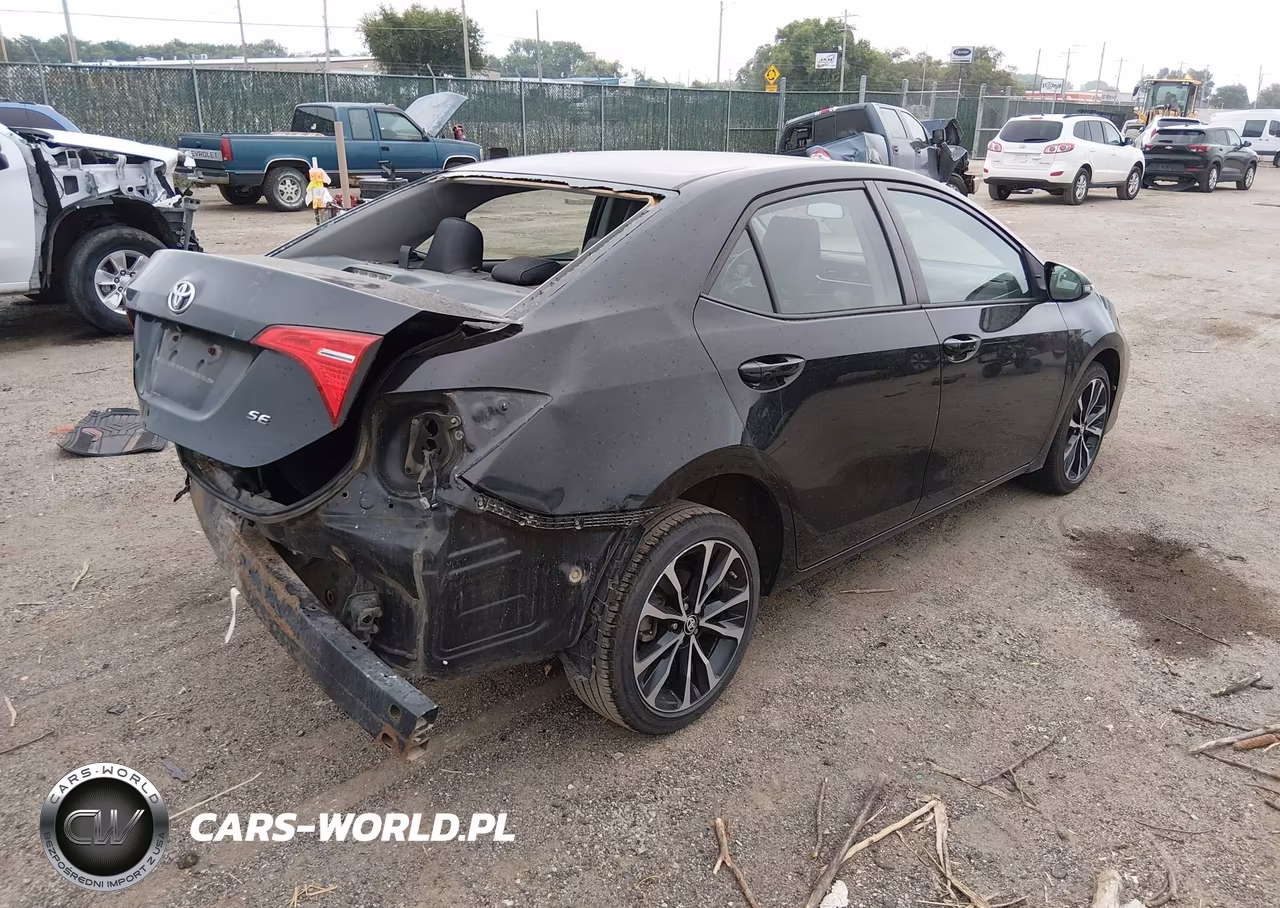2017 Toyota Corolla Se VIN:5YFBURHE5HP707484 - 4