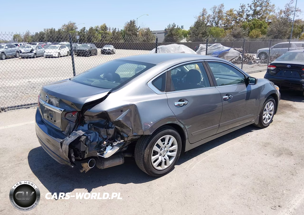 2018 Nissan Altima 2.5 S VIN:1N4AL3AP9JC474009 - 4