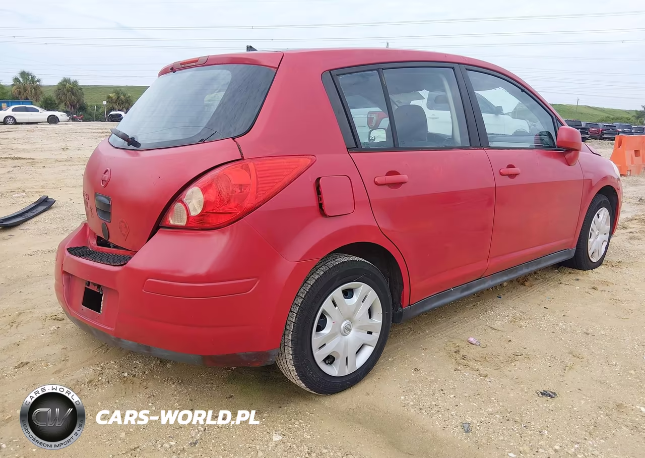 2010 Nissan Versa 1.8S VIN:3N1BC1CP1AL458233 - 4
