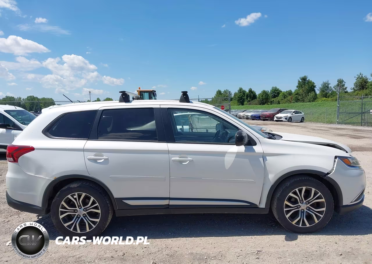2016 Mitsubishi Outlander Es VIN:JA4AZ3A39GZ020557 - 13