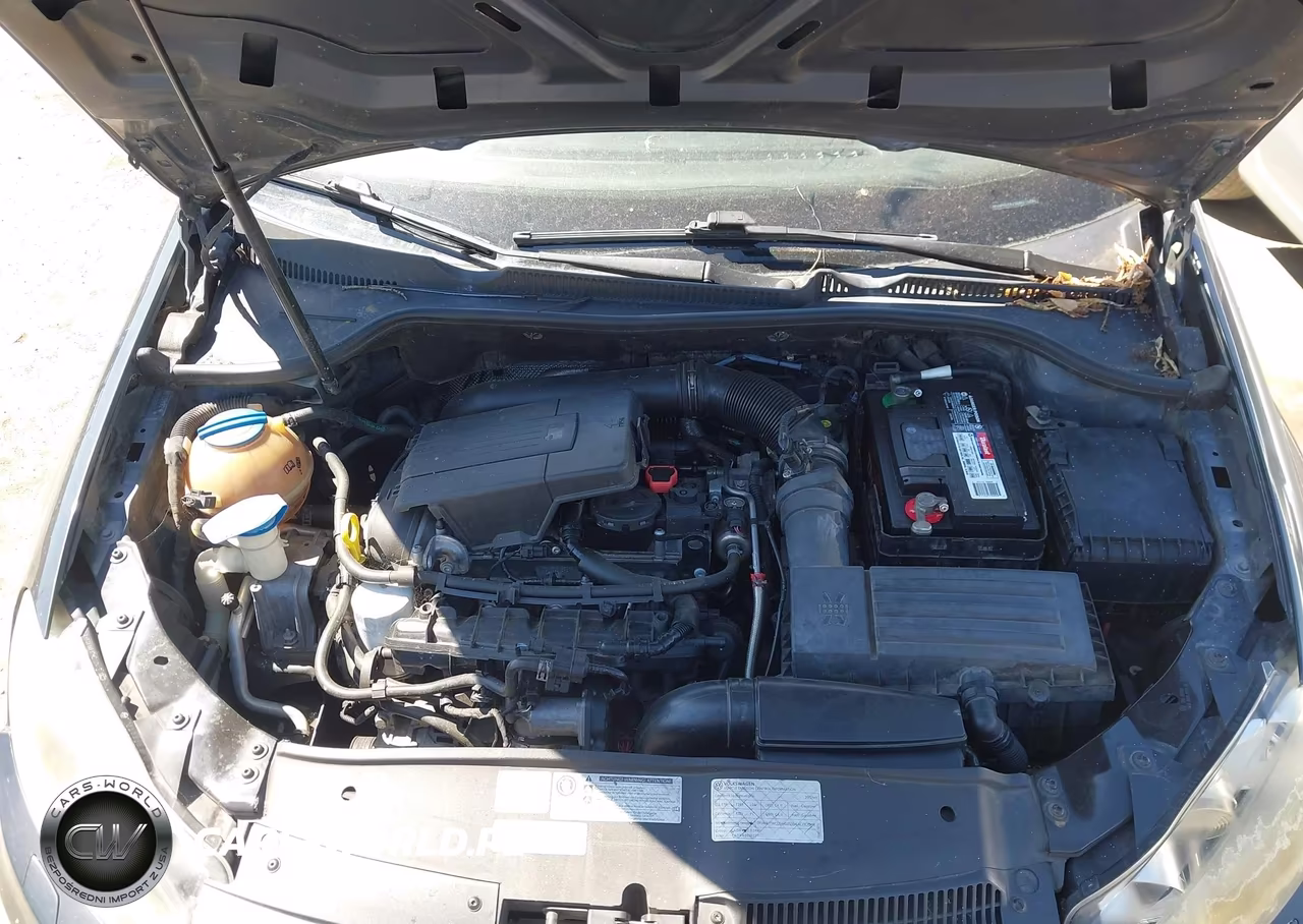 2012 Volkswagen Gti 4-Door VIN:WVWHD7AJ3CW015892 - 10