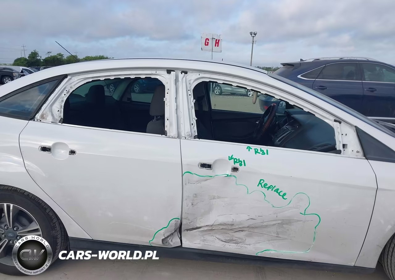 2014 Ford Focus Se VIN:1FADP3F23EL196096 - 6