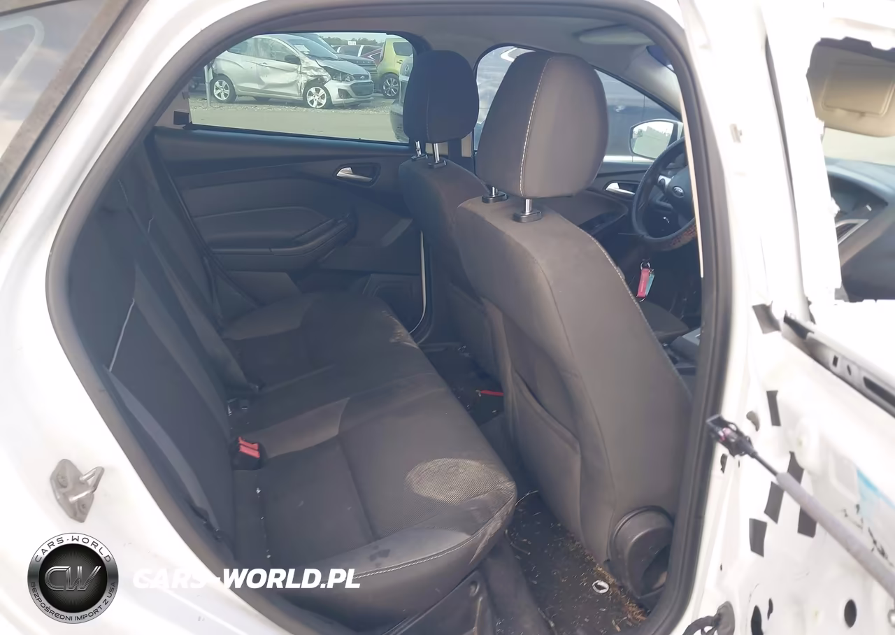 2014 Ford Focus Se VIN:1FADP3F23EL196096 - 8
