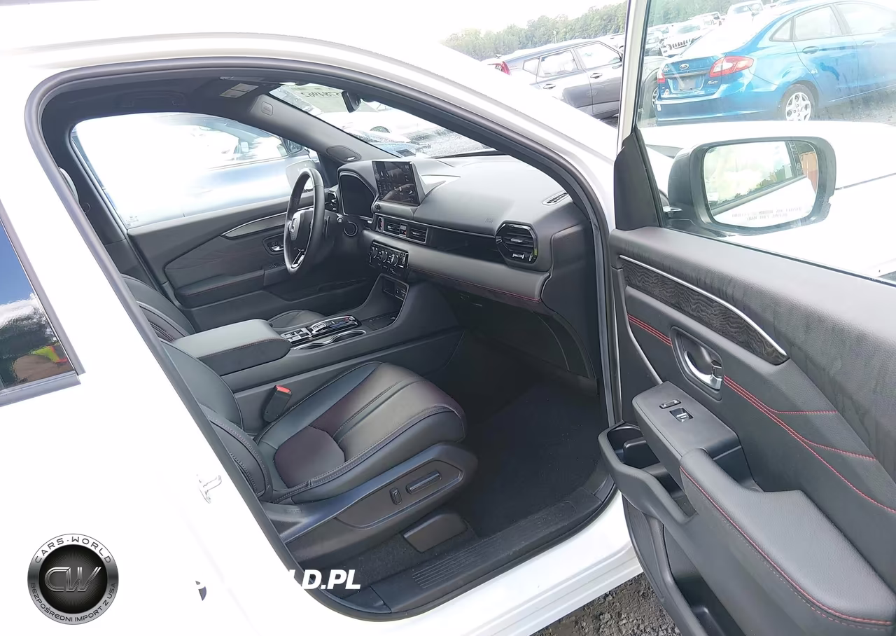 2026 Honda Pilot Black Edition VIN:5FNYG1H95TB012884 - 5