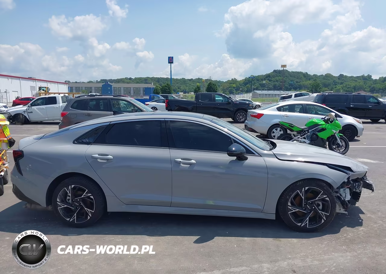 2025 Kia K5 Gt-Line VIN:KNAG64J7XS5316752 - 13