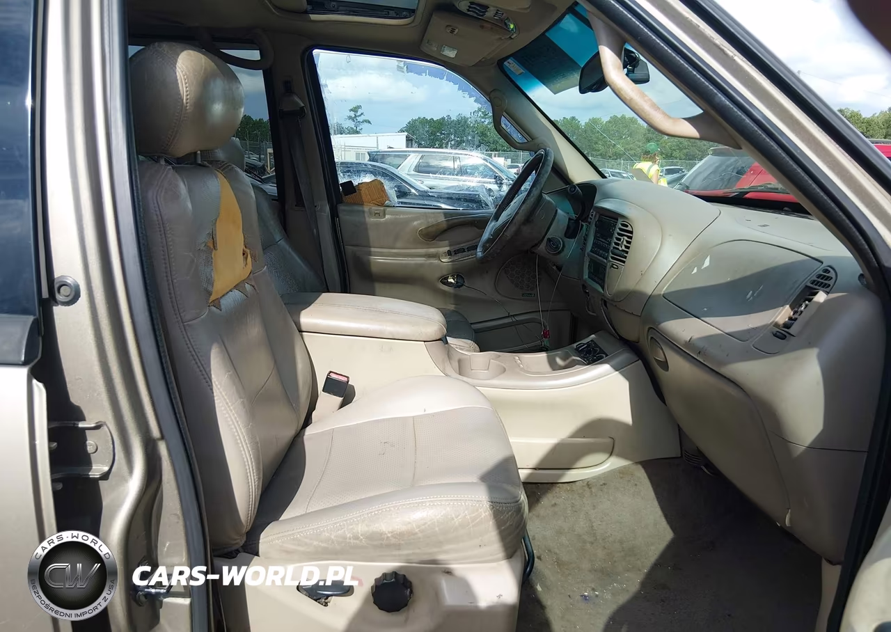 2002 Ford Expedition Eddie Bauer VIN:1FMRU17L82LA68092 - 5