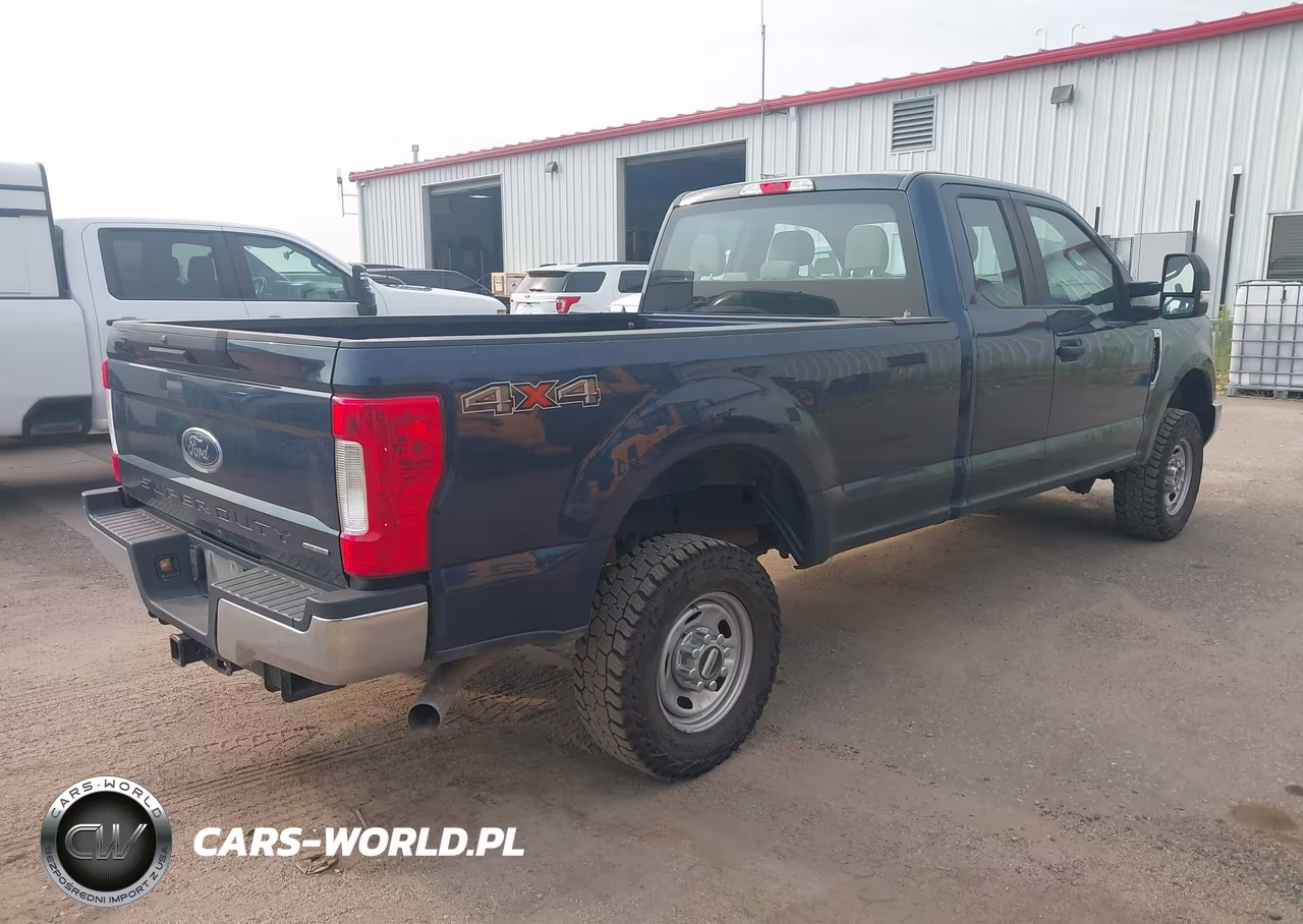 2018 Ford F-250 Xl VIN:1FT7X2B63JEC22186 - 4