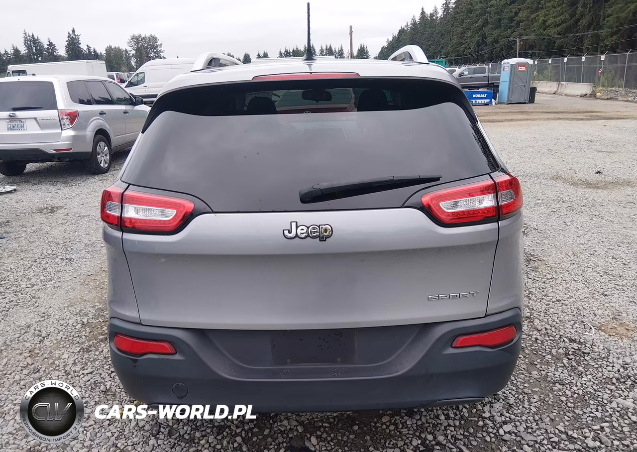 2015 Jeep Cherokee Sport VIN:1C4PJLAB0FW689217 - 16