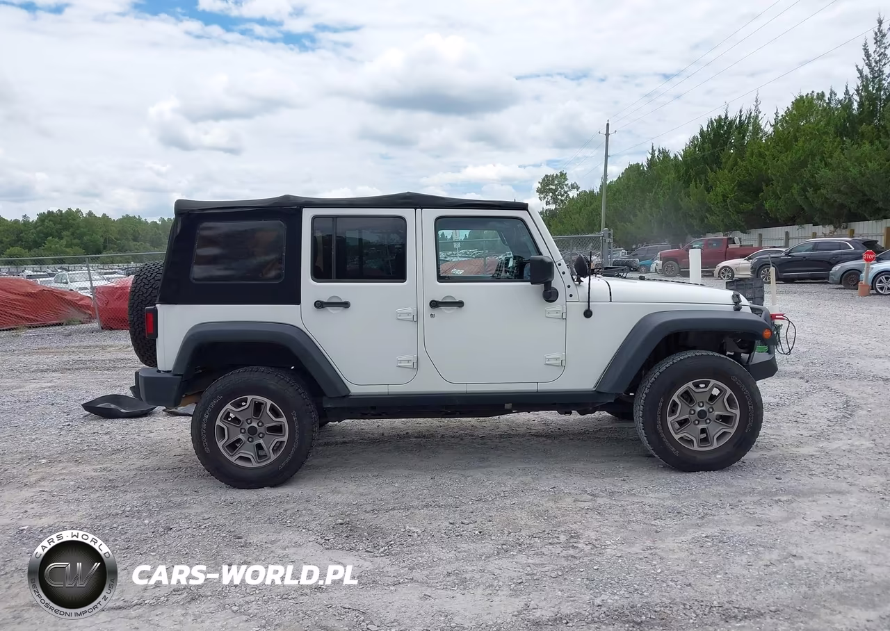 2015 Jeep Wrangler Unlimited Rubicon VIN:1C4BJWFG7FL515095 - 13
