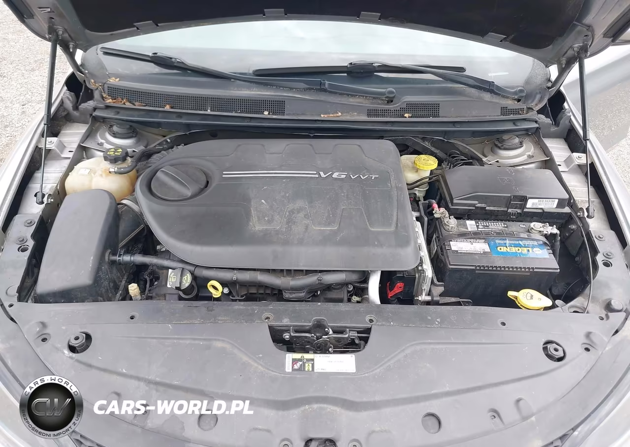 2015 Chrysler 200 S VIN:1C3CCCBG0FN517654 - 10