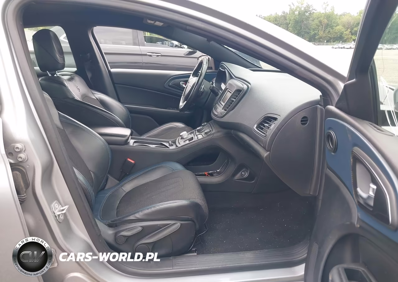 2015 Chrysler 200 S VIN:1C3CCCBG0FN517654 - 5