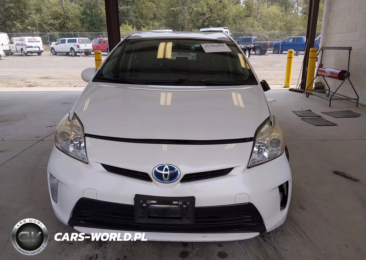 2015 Toyota Prius Two VIN:JTDKN3DU0F1890771 - 12