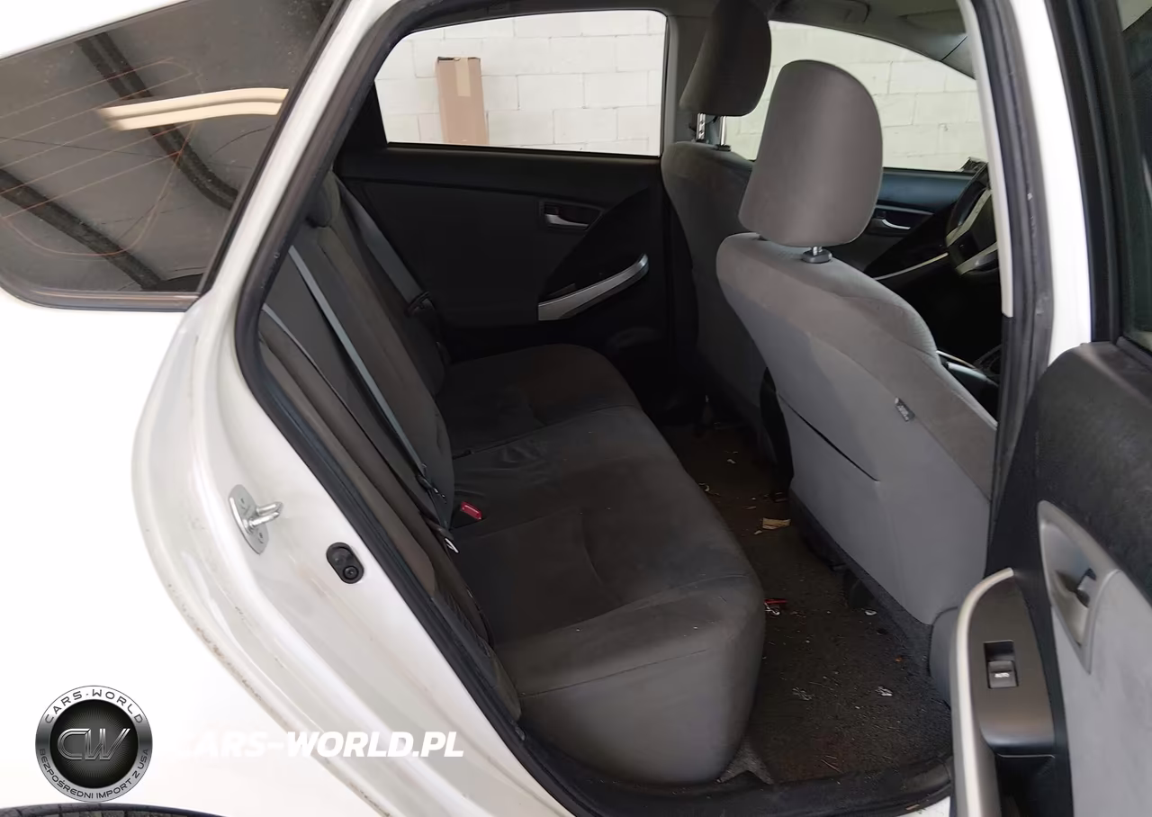 2015 Toyota Prius Two VIN:JTDKN3DU0F1890771 - 8