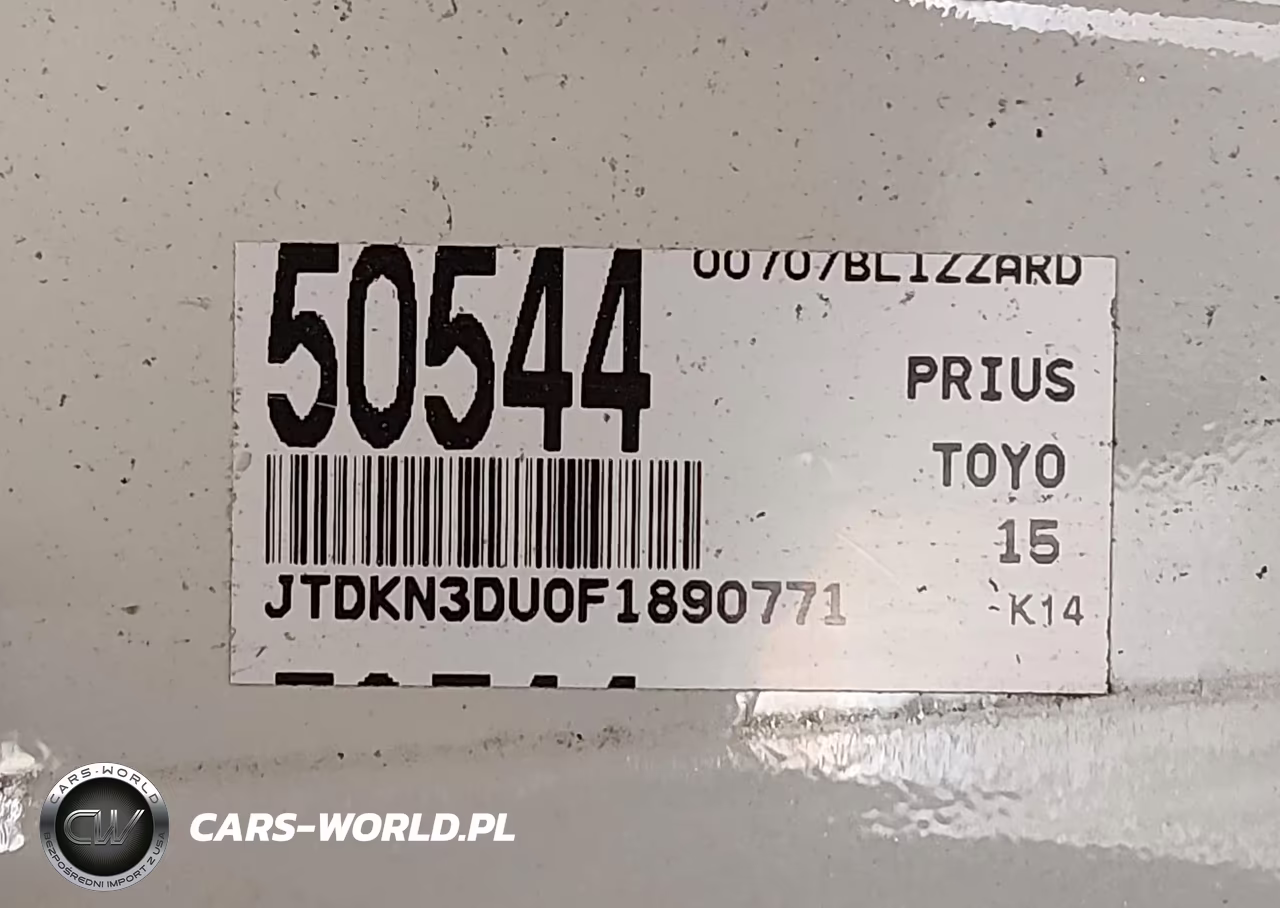 2015 Toyota Prius Two VIN:JTDKN3DU0F1890771 - 9