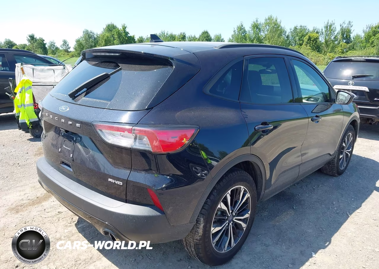 2021 Ford Escape Se VIN:1FMCU9G69MUB15075 - 4