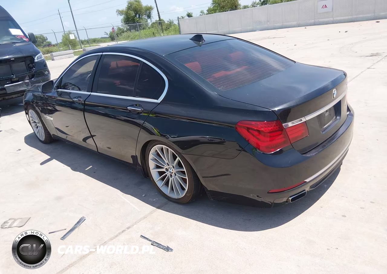 2013 BMW 750I VIN:WBAYA8C58DC996428 - 3